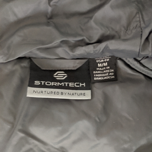 Women's Stormtech puffer jacket - Picture 6 of 10
